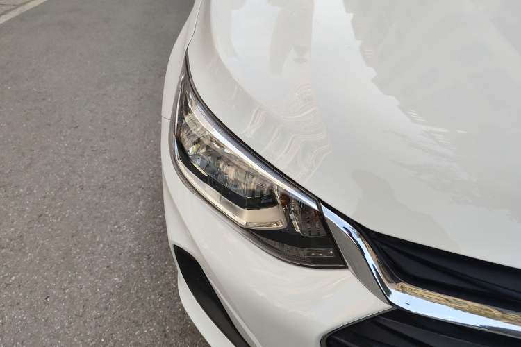 Used Chevrolet Cavalier 2020 325T Automatic Enjoyment Edition Right Front Headlight