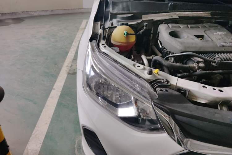 Used Chevrolet Cavalier 2020 325T Automatic Enjoyment Edition Right Front Headlight