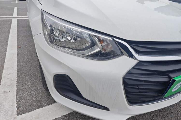 Used Chevrolet Cavalier 2020 325T Automatic Enjoyment Edition Right Front Headlight
