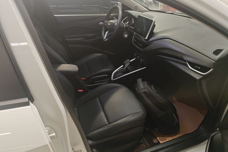 Used Chevrolet Cavalier 2020 325T Automatic Enjoyment Edition Right Front Seat