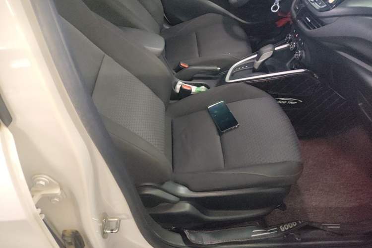 Used Chevrolet Cavalier 2020 Redline 325T Automatic Xinshang Edition China VI Standard Right Front Seat
