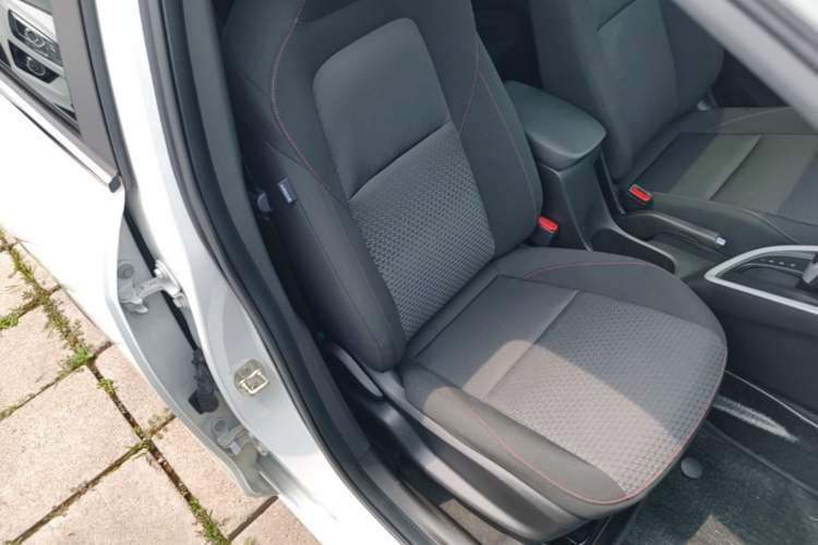 Used Chevrolet Cavalier 2020 Redline 325T Automatic Xinshang Edition China VI Standard Right Front Seat
