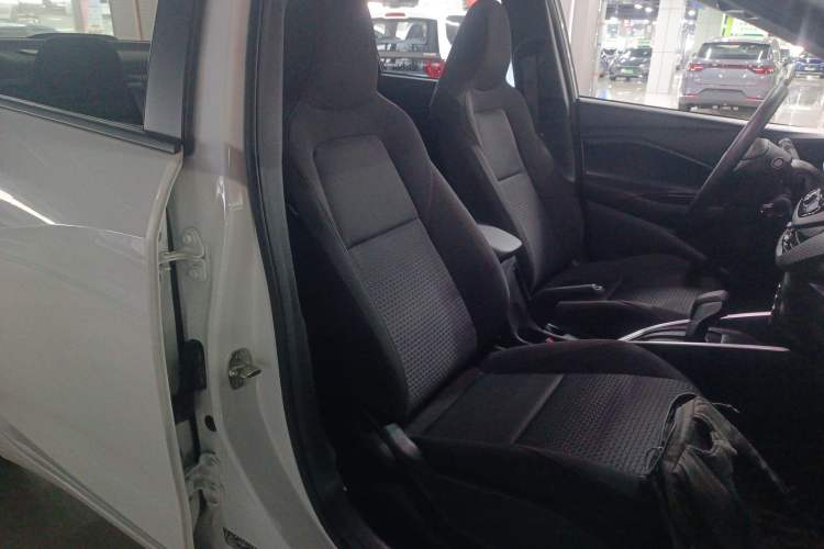 Used Chevrolet Cavalier 2020 Redline 325T Automatic Xinshang Edition China VI Standard Right Front Seat