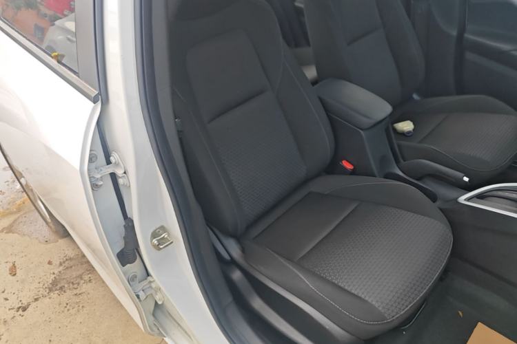 Used Chevrolet Cavalier 2020 325T Automatic Enjoyment Edition Right Front Seat