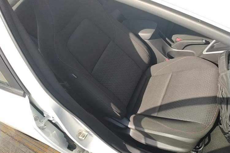 Used Chevrolet Cavalier 2020 Redline 325T Automatic Xinshang Edition Right Front Seat