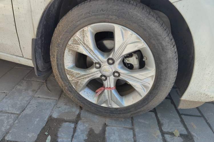 Used Chevrolet Cavalier 2020 325T Automatic Enjoyment Edition Right Front Wheel Hub