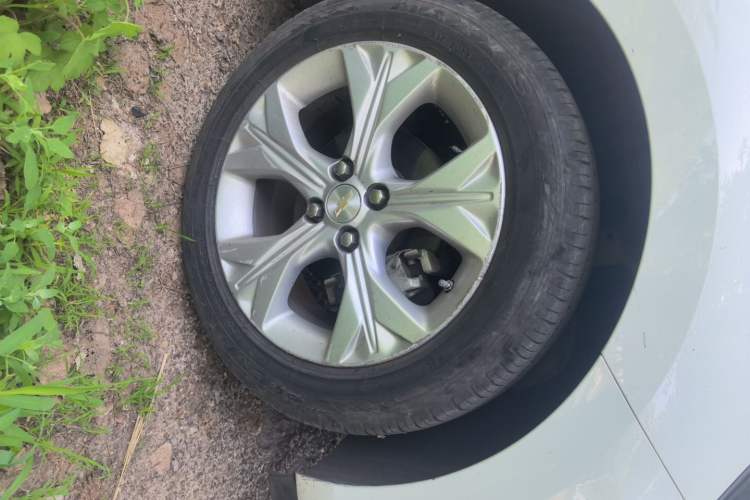 Used Chevrolet Cavalier 2020 325T Automatic Enjoyment Edition Right Front Wheel Hub