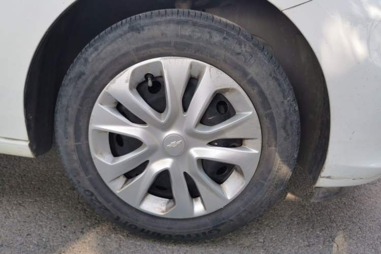 Used Chevrolet Cavalier 2020 320 Manual Enjoyment Edition Right Front Wheel Hub