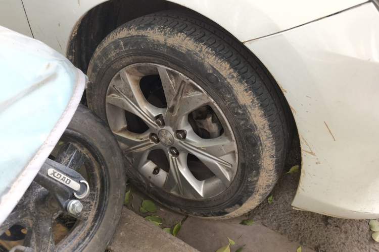 Used Chevrolet Cavalier 2020 325T Automatic Enjoyment Edition Right Front Wheel Hub