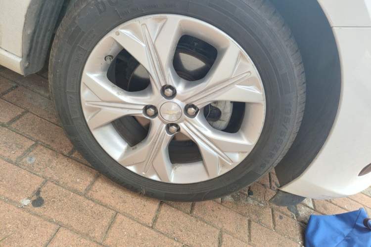 Used Chevrolet Cavalier 2020 325T Automatic Enjoyment Edition Right Front Wheel Hub