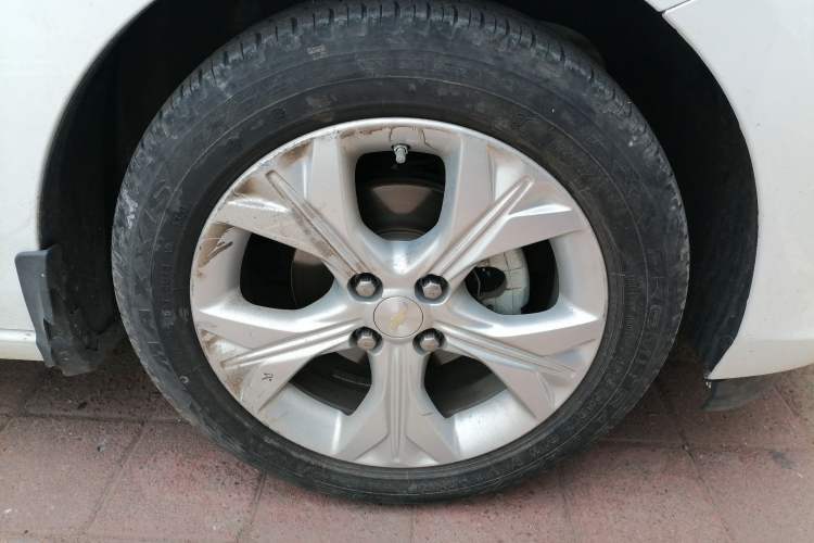 Used Chevrolet Cavalier 2020 325T Automatic Enjoyment Edition Right Front Wheel Hub