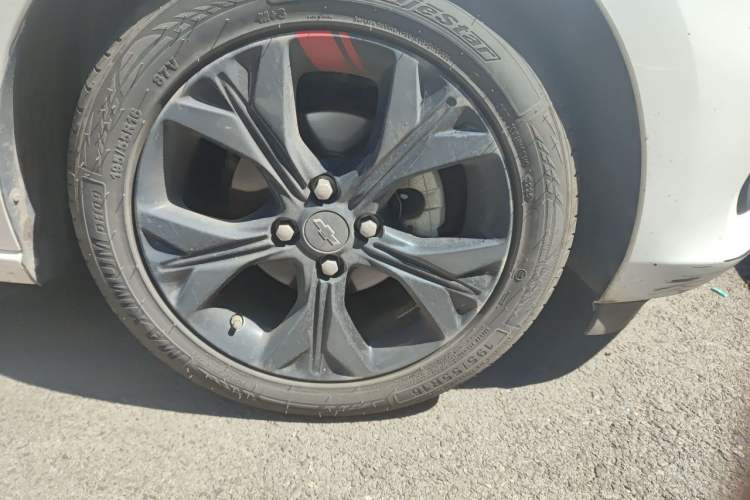 Used Chevrolet Cavalier 2020 Redline 325T Automatic Xinshang Edition Right Front Wheel Hub