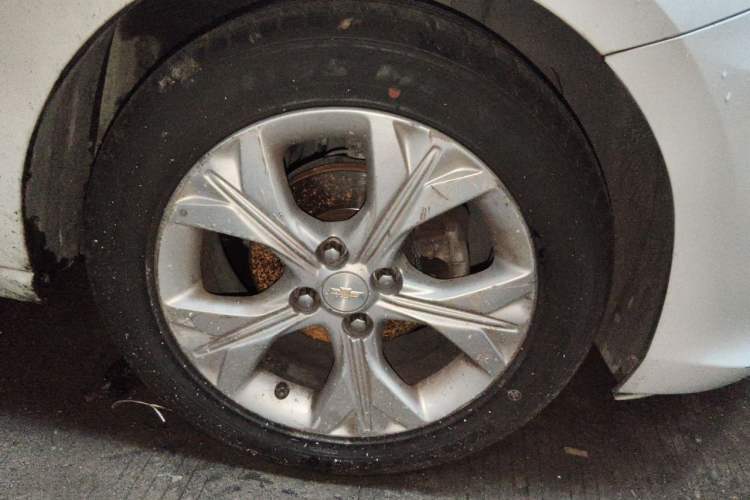 Used Chevrolet Cavalier 2020 325T Automatic Enjoyment Edition Right Front Wheel Hub