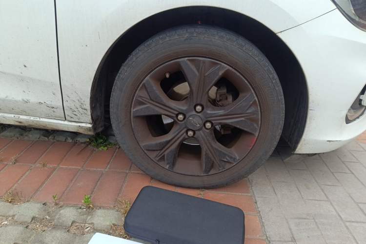 Used Chevrolet Cavalier 2020 Redline 325T Automatic Xinshang Edition China VI Standard Right Front Wheel Hub