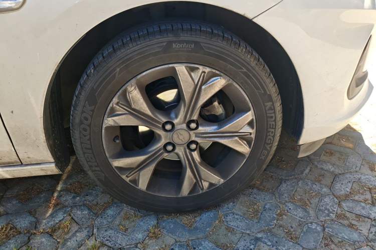 Used Chevrolet Cavalier 2020 325T Automatic Enjoyment Edition Right Front Wheel Hub