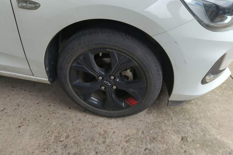 Used Chevrolet Cavalier 2020 Redline 325T Automatic Xinyao Edition China VI Standard Right Front Wheel Hub