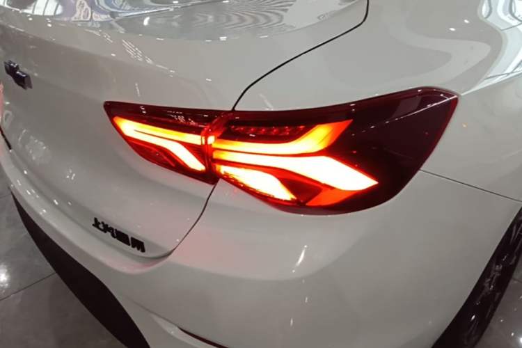Used Chevrolet Cavalier 2020 Redline 325T Automatic Xinshang Edition Right Rear Taillight