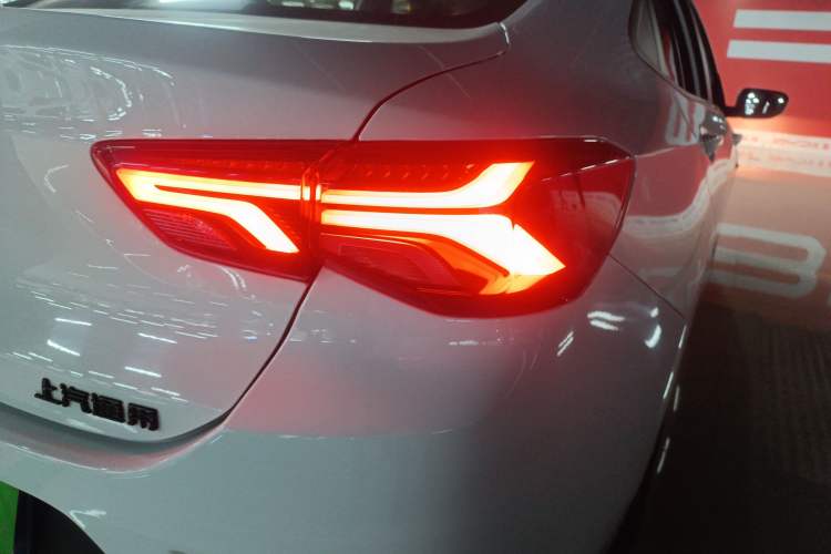 Used Chevrolet Cavalier 2020 Redline 325T Automatic Xinshang Edition China VI Standard Right Rear Taillight