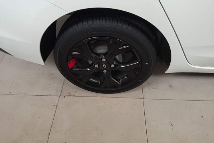 Used Chevrolet Cavalier 2020 Redline 325T Automatic Xinshang Edition China VI Standard Right Rear Wheel Hub