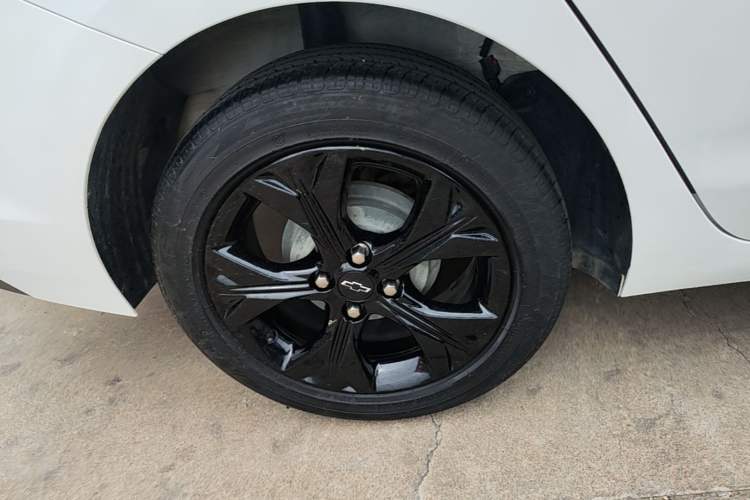 Used Chevrolet Cavalier 2020 Redline 325T Automatic Xinshang Edition China VI Standard Right Rear Wheel Hub