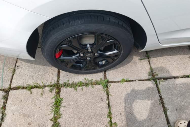 Used Chevrolet Cavalier 2020 Redline 325T Automatic Xinshang Edition China VI Standard Right Rear Wheel Hub