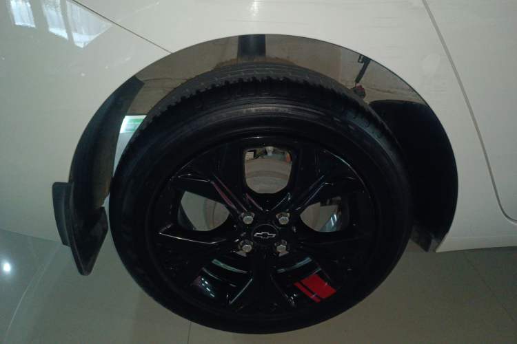 Used Chevrolet Cavalier 2020 Redline 325T Automatic Xinshang Edition China VI Standard Right Rear Wheel Hub