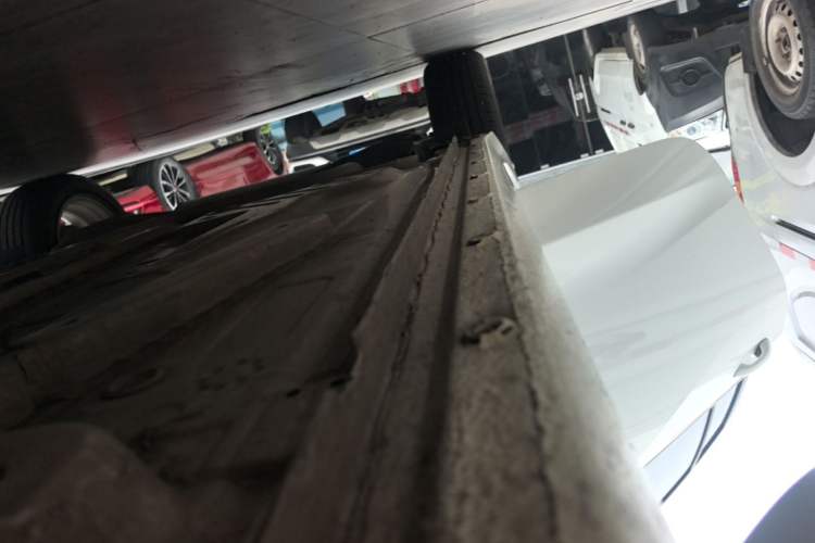 Used Chevrolet Cavalier 2020 325T Automatic Enjoyment Edition Right Side Sill