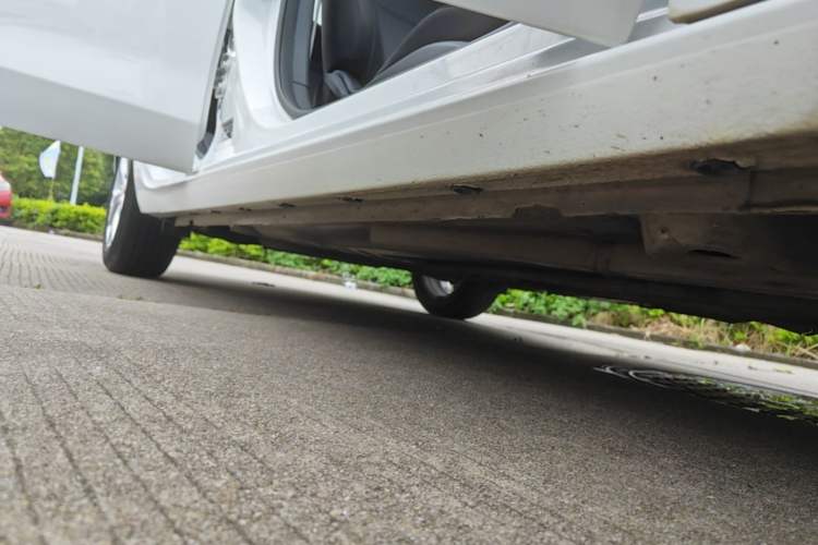 Used Chevrolet Cavalier 2020 325T Automatic Enjoyment Edition Right Side Sill