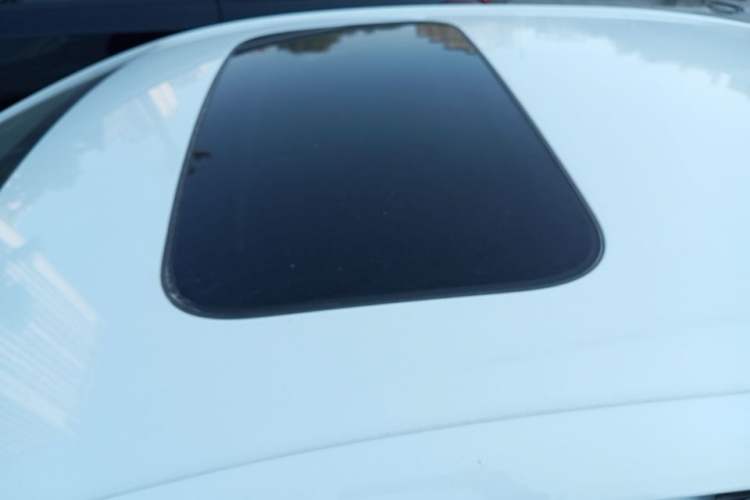 Used Chevrolet Cavalier 2020 Redline 325T Automatic Xinshang Edition Roof