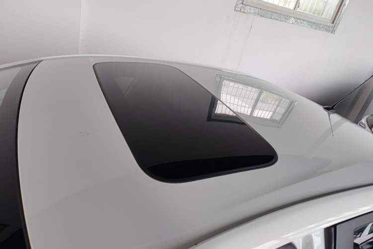 Used Chevrolet Cavalier 2020 Redline 325T Automatic Xinshang Edition Roof
