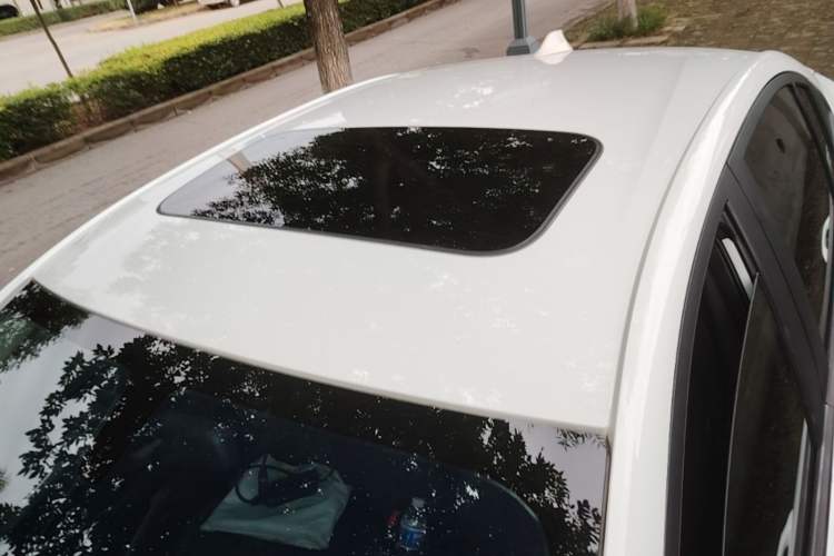 Used Chevrolet Cavalier 2020 320 Manual Xindong Edition Roof