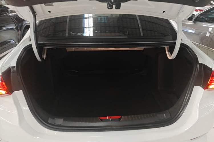 Used Chevrolet Cavalier 2020 325T Automatic Enjoyment Edition Trunk