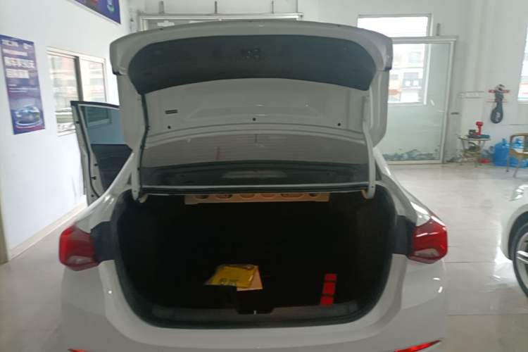 Used Chevrolet Cavalier 2020 Redline 325T Automatic Xinshang Edition China VI Standard Trunk