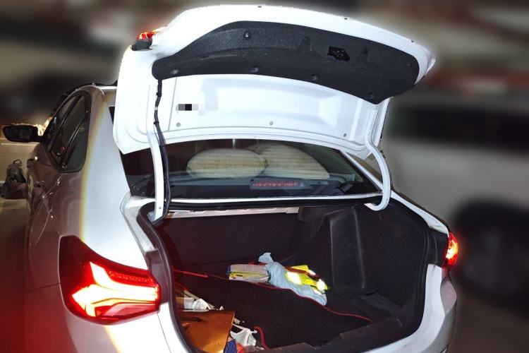 Used Chevrolet Cavalier 2020 Redline 325T Automatic Xinyao Edition China VI Standard Trunk