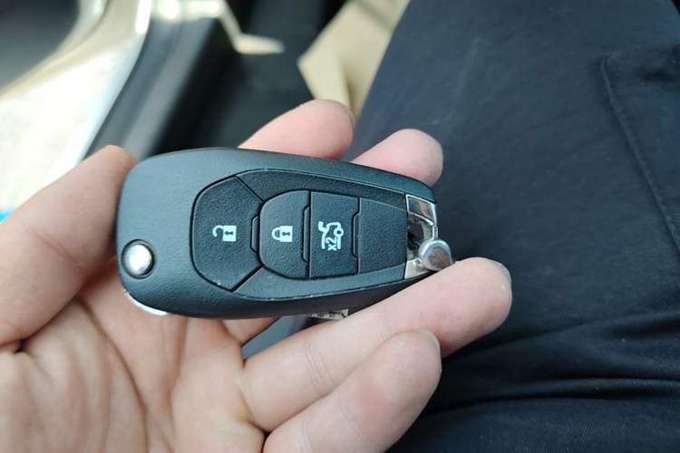 Used Chevrolet Cavalier 2020 Redline 325T Automatic Xinyao Edition China VI Standard Vehicle Key