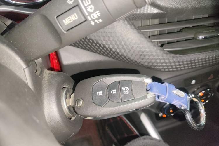 Used Chevrolet Cavalier 2020 Redline 325T Automatic Xinshang Edition China VI Standard Vehicle Key