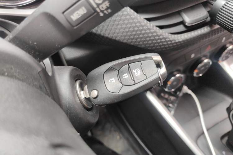 Used Chevrolet Cavalier 2020 325T Automatic Enjoyment Edition Vehicle Key