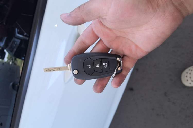 Used Chevrolet Cavalier 2020 325T Automatic Enjoyment Edition Vehicle Key