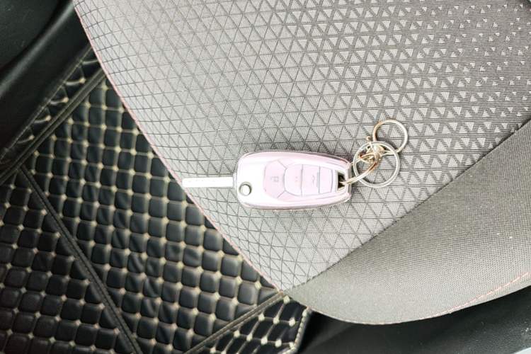 Used Chevrolet Cavalier 2020 Redline 325T Automatic Xinshang Edition China VI Standard Vehicle Key