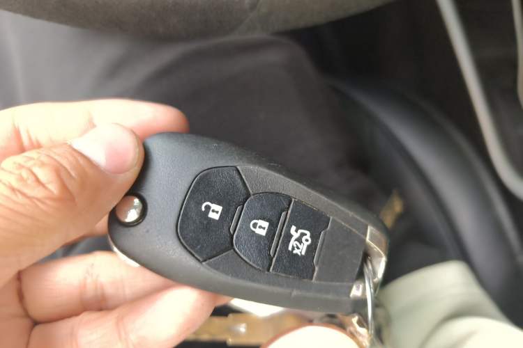 Used Chevrolet Cavalier 2020 325T Automatic Enjoyment Edition Vehicle Key