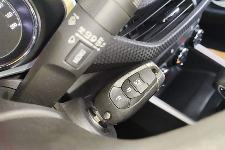 Used Chevrolet Cavalier 2020 325T Automatic Enjoyment Edition Vehicle Key