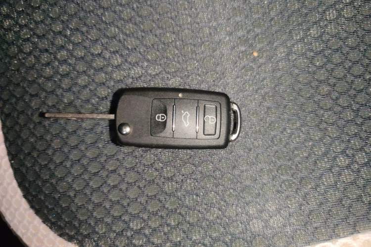Used Chevrolet Cavalier 2020 325T Automatic Enjoyment Edition Vehicle Key