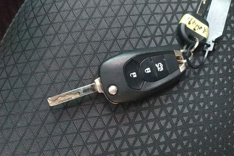 Used Chevrolet Cavalier 2020 325T Automatic Enjoyment Edition Vehicle Key