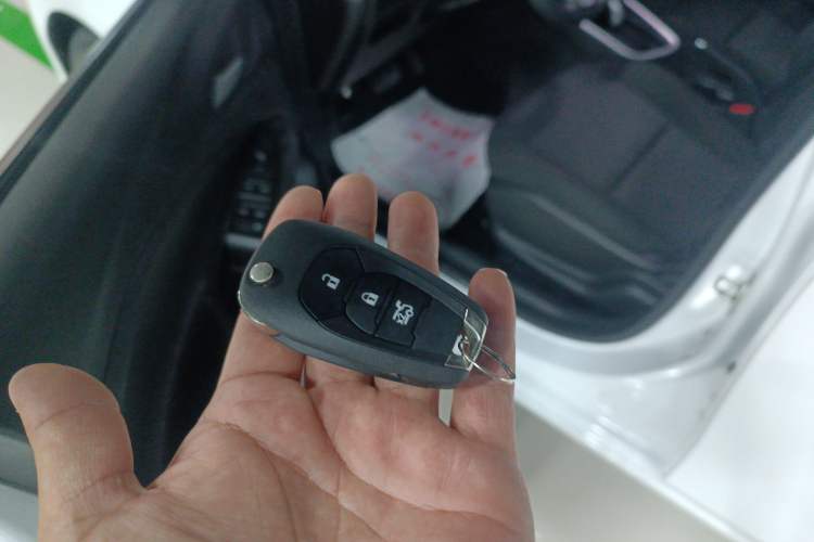 Used Chevrolet Cavalier 2020 Redline 325T Automatic Xinshang Edition China VI Standard Vehicle Key