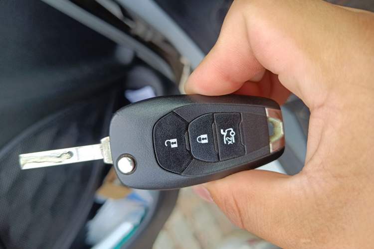 Used Chevrolet Cavalier 2020 Redline 325T Automatic Xinshang Edition China VI Standard Vehicle Key