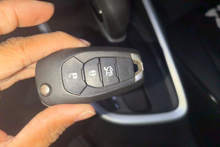 Used Chevrolet Cavalier 2020 Redline 325T Automatic Xinshang Edition Vehicle Key