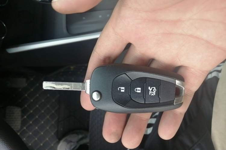 Used Chevrolet Cavalier 2020 325T Automatic Enjoyment Edition Vehicle Key