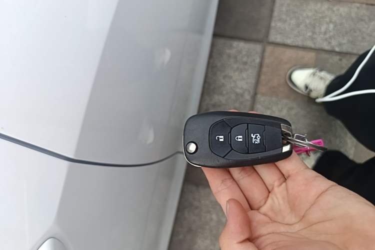 Used Chevrolet Cavalier 2020 325T Automatic Enjoyment Edition Vehicle Key