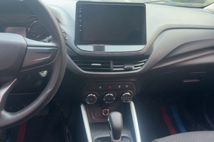 Used Chevrolet Cavalier 2021 325T Automatic Enjoyment Edition Audio And AC Panel