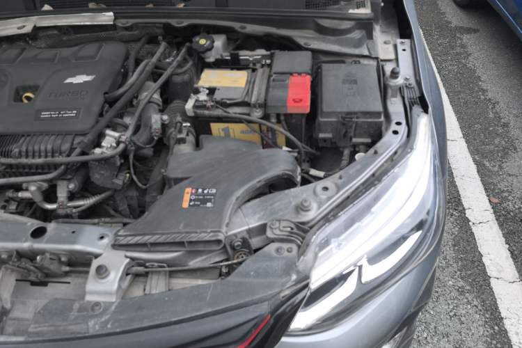 Used Chevrolet Cavalier 2021 Redline 325T Automatic Xinshang Edition Engine Bay Left